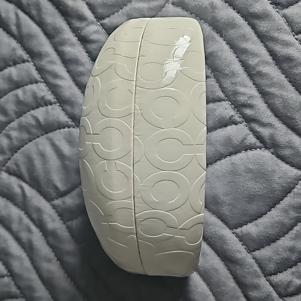 Coach sunglasses case